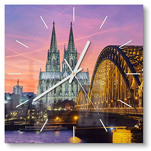 DEQORI Glasuhr | 30x30 cm | Motiv Kölner Wahrzeichen abends | ausgefallene leise Design Uhr aus Glas | Wanduhr für Wohnzimmer & Küche | moderne Hingucker Uhr für die Wand