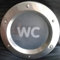 Ojo de buey para puerta de acero inoxidable INOX, 350 mm de diámetro, cristal mate con la palabra WC, tuercas de collar