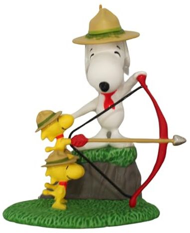 Hallmark Keepsake Christmas Ornament 2019 Year Dated Peanuts Beagle Scouts Übung, Snoopy Bogenschießen
