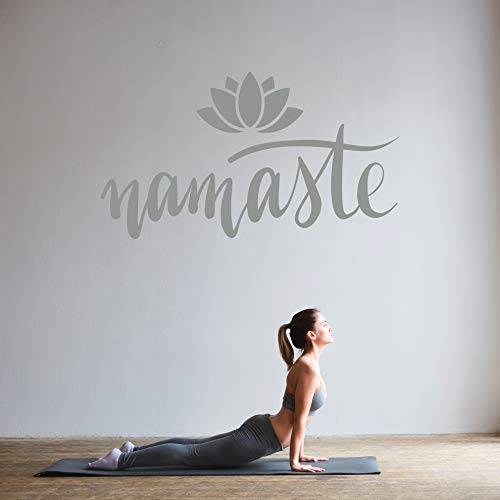 NAMASTE mit Lotusblume - Wandtattoo Wandaufkleber Sticker Aufkleber Mandala Lotus - erhältlich in vielen Größen (Grau, 100 x 56 cm)