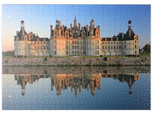 MyPuzzle Schlossgraben und Nordfassade des Schlosses Chambord, Frankreich - Premium 500 Teile Puzzle - MyPuzzle Sonderkollektion von Puzzle Galaxy
