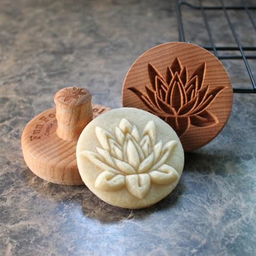 Fun Food Tools, Wood Cookie Stamp, 2.5 Inch (Water Lily CS-075)