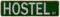 Hostel Straßenschild Raumdekoration Poster Retro Outdoor Dekoration Straße Blechschild Wandkunst Avenue Metallschild Vintage Metall Poster für Man Cave Bar Pub Cafe Home Wall Decor 40,6 x 10,2 cm