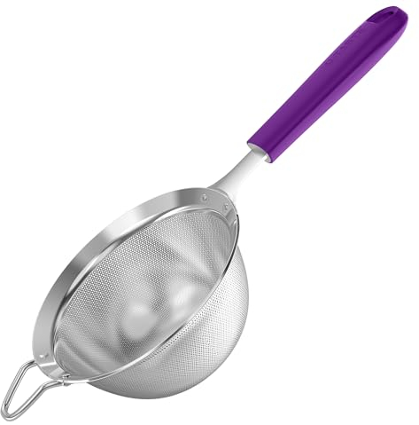 U-Taste Tamis à mailles fines: Passoire de cuisine en acier inoxydable 18/8 de 12 cm avec poignée rivetée en silicone robuste pour tamiser la farine, égoutter le thé, le riz, le quinoa (Violet)