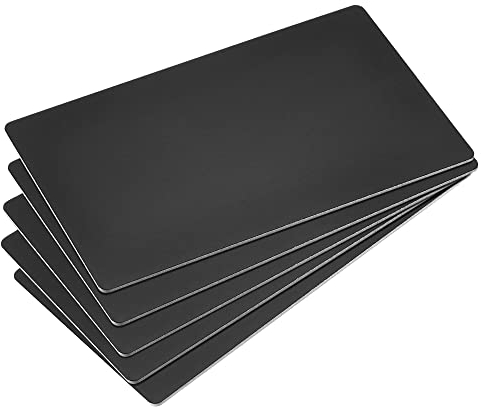 sourcing map En Blanco Metal Tarjeta 85x50x1mm Anodizado Aluminio Placa Negro 15uds