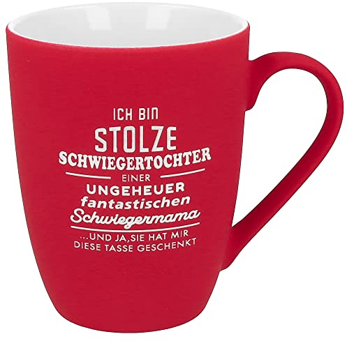 Spruchreif | Soft-Touch Tasse Rot Stolze Schwiegertochter/Schwiegermamas – Beidseitig gravierte Tasse mit Spruch | Persönliches Geschenk für Schwiegervater