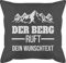 Kissen 50x50 - Der Berg Ruft - Wandern Geschenk - 50 x 50 cm - Grau - bergmotiv Wanderer Bergen Wander Wunschname