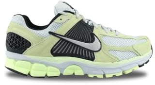 Nike Men's Zoom Vomero 5Sneaker