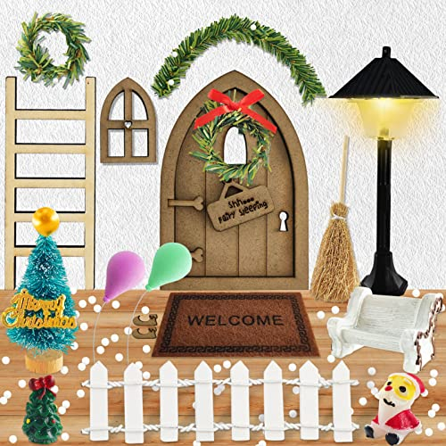 Wichteltür Weihnachten Set,Wichteltür Zubehör Weihnachten,Weihnachtswichtel Tür mit 18 Zubehör,Weihnacht Dänische Deko für Kinder,Zaun, Weihnachtsbaum,Teppich,Laterne, Kranz,Holzleiter etc.