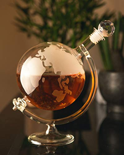 HomeZone Carafe à vin sur socle, large vintage, globe en verre à whiskyDécanteur de boisson de 700 ml, soufflé à la main en verre, gravé, un cadeau de Noël idéal pour lui/elle.