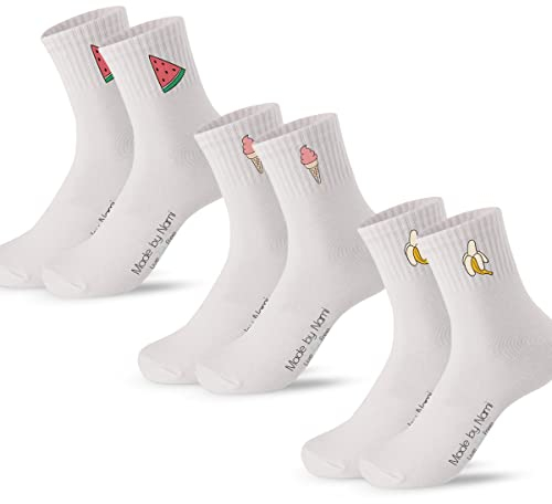Made by Nami [VERBESSERT Retro Tennis-Socken 3er Set - Weiße Sport-Socken mit Print - 3 Paar Atmungsaktive Crew Socks aus Baumwoll (35-40, Set 1)
