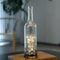 Jinfa LED Flaschenlicht Dekoflasche orientalische Lampe Tischdeko SILBER - Geschenke für Frauen & Weihnachtsdeko LED Laterne Flaschenlicht - Ø8cm x h29cm Batteriebetrieben