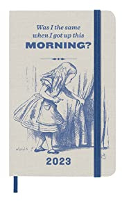 Moleskine Wochenplaner 2023, 12-monatiger Kalender, Limitierte Edition Alice im Wunderland, Wochenplaner mit Hardcover und Elastikverschluss, Taschenformat 9 x 14 cm, Farbe Blau