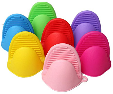 Freessom 2 Gants Protection Cuisine Silicone Four Antichaleur Antidérapant Resistant a la Chaleur Professionnel Pizza, Barbecue Cuisson Vaisselle Micro-Ondes Jaune