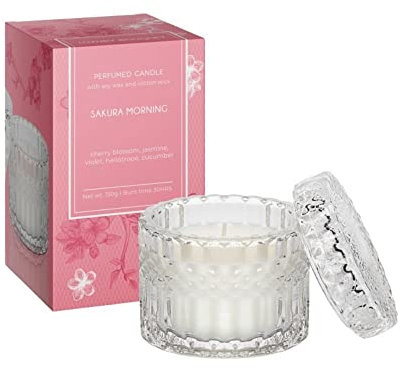 Dekohelden24 Duftkerze Sakura Morning im dekorativen weißem Glas, Duftrichtung: Kirschblüte, Jasmine, Veilchen, Vanilleblume, Gurke, Größe: H/Ø 9 x 8 cm, 150 gr