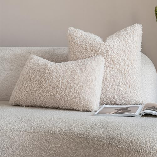 Neelvin 2er Set Dekorative Kissenbezug Teddy Wolle Künstlich Pelz Kissenbezüge Weiche Plüschkissen Kissenhülle Bouclé Zierkissenbezüge Sofakissen für Sofa Schlafzimmer Wohnzimmer 30x50cm Beige