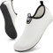 Sixspace Herren Badeschuhe Wasserschuhe Schwimmschuhe Männer Frauen Strandschuhe Aquaschuhe Surfschuhe Barfußschuhe(Weiß,43 EU)