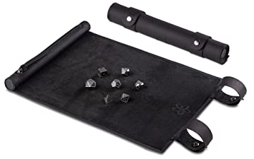 Melia Games RPG Würfelmatte zum Rollen inklusive Würfel Set - handgefertigte Würfelunterlage aus Echt-Leder - Pen and Paper Matte mit Würfelfach - für Fantasy-Rollenspiele (Pure Black + Iron Set)