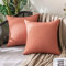 MIULEE 2er Set Wasserdicht Kissenbezug Outdoor Sofakissen Dekokissen Modern Kissenbezüge Dekorativ Kissenhülle Deko aus Polyster Leinen-Optik für Garten Sofa Wohnzimmer Bett 45x45 cm Koralle