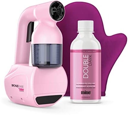 MineTan Spray Tan Machine | Bronze Babe Spray - Tanning-Set für zuhause | Tragbare Selbstbräuner, Sprühpistole für zu Hause mit 237 ml, doppelte dunkle Bräunungslösung; Solarium sonnenlose Bräune