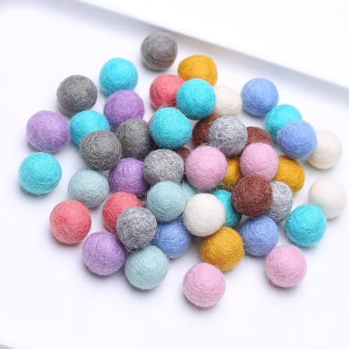 YIEUR 48pcs Filzkugeln Perlen Set Pastell Pompom Wolle Set 2cm Wollfilzkugeln Bunt Pom Poms Für DIY Handgefertigt Wollfilz Dekorationen und Geschenk (mix)