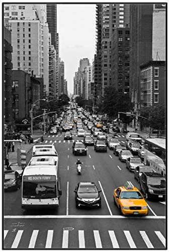 Wallario Black and White Edition - Wandbild New York Yellow Taxi I in Premiumqualität, Poster mit schwarzem Rahmen, Größe: 61 x 91,5 cm