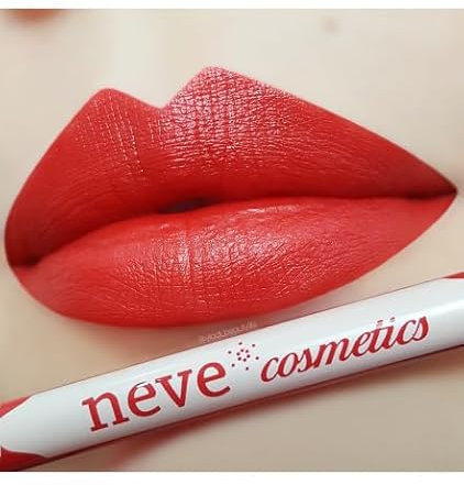 Neve Cosmetics Pastell Lippen mit voller und deckender Farbe | Theatro