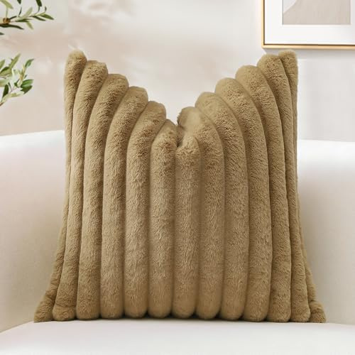 Sungeek 1 Stück Plüsch Samt Kissenbezug, Kunstpelz Weich Kissenbezüge Sofakissen Dekokissen Deko Zierkissenbezüge Flauschig Kissenhülle für Schlafzimmer Wohnzimmer (60x60cm, Braun)