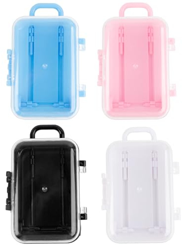 ANNASAMDO 4 Stück Mini Reisekoffer Box transparent 4 Farben 9x5,9cm | Kunststoff mit Klappdeckel. Mit Rädern und Tragegriff. Für Süßigkeiten Geld Geschenke. Hochzeit Party Deko.