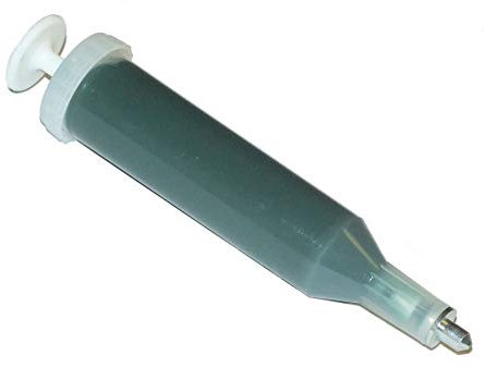 Plastic Grease Gun For Chainsaw Sprocket Nose Guide Bar Loaded