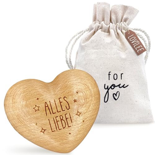 LOViLEE Alles Liebe - Handschmeichler Holz Glücksbringer Prüfung - Holz Herz inkl. Geschenkbeutel & Grußkartenset - Mutmacher Geschenk, Schutzengel Geschenk, Gute Besserung Geschenke Frauen