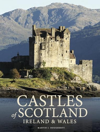 Castles of Scotland, Ireland & Wales (Amazing Places [Portrait format])
