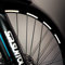 Motoking Fahrrad-Reflektorenaufkleber - Schwarz - 26 Aufkleber im Set - Breite: 7 mm - reflektierende Felgenaufkleber für Trekkingbike-, Fahrradfelgen & mehr