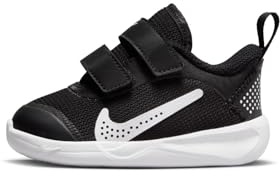 Nike Omni Multi-Court Schuh Für Jüngere Kinder