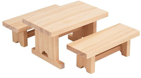 VBS Miniatur Sitzgruppe Ida für Puppenstube 7.5-7.8cm Wohnzimmermöbel Set Sofa Tisch Stuhl Zubehör aus Holz Dekoration