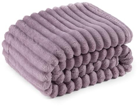 BEDSURE Kuscheldecke Flauschig - Wolldecke & Fleecedecke, Sofadecke, Weiche Warme Grobe Korddecke Gemütlicher Überwurf für Zimmer Deko, Wohn- & Kuscheldecken, Tagesdecke, Violett, 130 x 170 cm