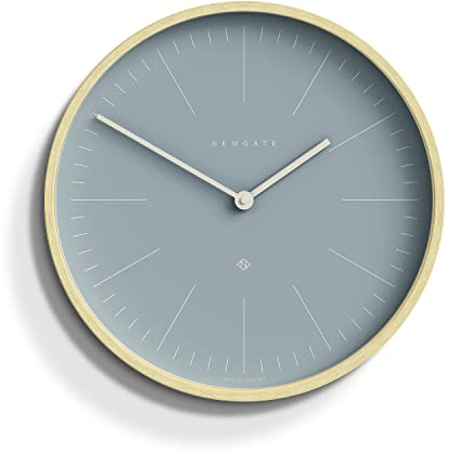 NEWGATE® Hopscotch Wanduhr | Große skandinavisch inspirierte Sperrholzuhr | 40cm | Modernes minimalistisches Design für Küche
