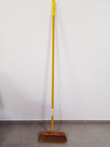 Suinga Balai surfaces délicates, brosse à balayer, poils doux. Recommandé pour le parquet, 32 x 11 x 8 cm. Comprend un manche pour brosses, balais ou serpillières, 140 cm, jaune