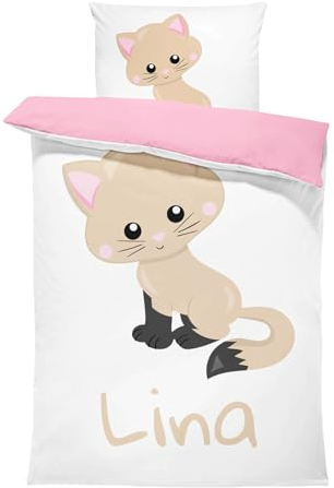 Pictogogo Personalisierte Kinderbettwäsche Set mit Katzen - Baby Bettwäsche Mit Namen - Wählbare Unterfarbe - Babybett Komplett Set - 1 Bettbezug & 1 Kissenbezug (135 x 200 cm, Beige)