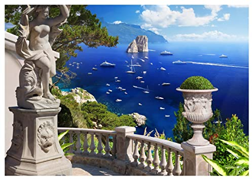 wandmotiv24 Fototapete Statue Meer Boote mediterran, 300 x 210 cm - selbstklebende Strukturtapete, Wanddeko, Wandbild, Wandtapete, Stein Frau Pflanzen blau grün M6836