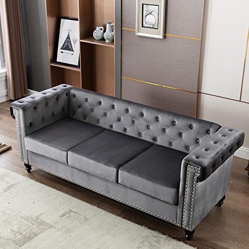3-Sitzer Sofa Chesterfield mit edler Knopfheftung und typischen Armlehnen 3-Sitzer Sofa, Couch für Wohnzimmer, Bezug aus Samt, für Wohnungen, Holzgestell, Metallbeine, einfacher Aufbau (Grau)