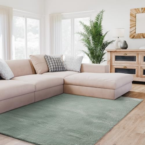 Interiyou Fargo - Teppich Wohnzimmer 230x330 cm Grün - Kurzflor Waschbar und rutschfest - Flauschiger Fellteppich aus Kunstfell - weicher Langflor Fell
