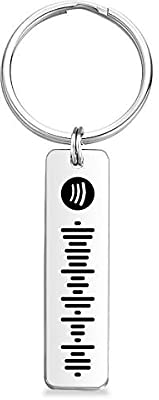 Personalisierter Schlüsselanhänger mit scannbares Spotify Code von Ihrem Lieblingslied Herz Anhänger aus Edelstahl Schlüsselanhänger Individuelles Geschenk für Männer Frauen Geburtstag Weihnachten