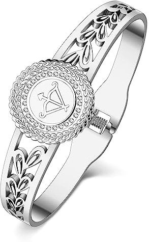 NEWEI Cute 12 Sternzeichen Armband 18k Gold Edelstahl Astrologie Armbänder Armreif für Damen Teenager Mädchen Charms Geburtstag Geschenke (Schütze Silber)