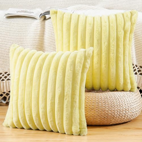 Madizz 2er Set Kunstpelz Plüsch Dekorative Kissenbezüge Flauschig Gestreifte Weich Dekorative Kissenbezug für Sofa Schlafzimmer Kissen Shell Gelb 55 x 55 cm
