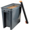 Traeger Grills BAC637 Stay Dry Pellet-Aufbewahrungsbehälter mit verschließbarem Deckel, 10 kg Kapazität, Holzpelletbehälter mit Geschmacksaufklebern, stapelbares Design, luftdichte Aufbewahrung für
