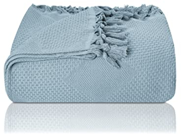 LAYNENBURG Premium Tagesdecke mit handgeknüpften Fransen - 100% Baumwolle - 220 x 240 cm XXL - Waffelpique Sommerdecke - Baumwolldecke als Bett-Überwurf, Couch-Überwurf & Sofa-Decke (Hellblau)