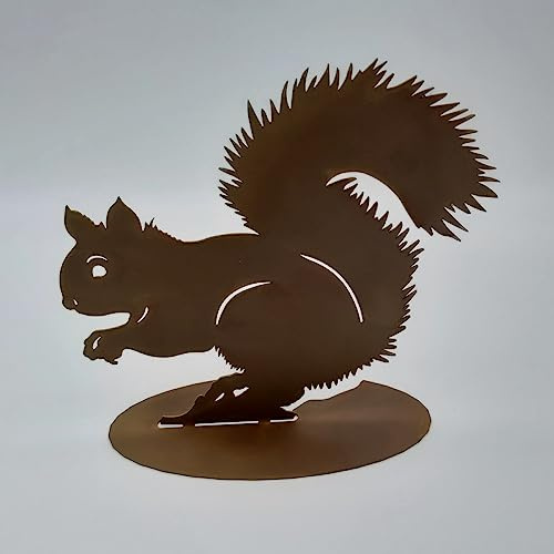 ARTTEC Eichhörnchen zum aufstellen/Edelrost - Größe B 22 x H 21 cm - hochwertige Gartendeko aus Metall - Rostdeko für Garten, Balkon & Terasse - Metall Gartenstecker - Made in Germany