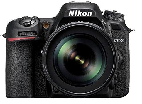 Nikkon D7500 - Cámara réflex Digital de 20.9 MP (Pantalla LCD 3.2, 4K/UHD, SnapBridge, Bluetooth, WiFi), Color Negro - Kit con Objetivo AF-S DX 18-105 mm f/3.5-5.6G ED VR