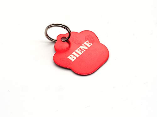 Hundemarke Pfote mit Gravur Personalisiert - Tiermarke Hund, Katze | Schwarz, Blau, Gelb, Rot | Aluminium | Vorder- und Rückseite graviert | inklusive Schlüsselring (Rot)